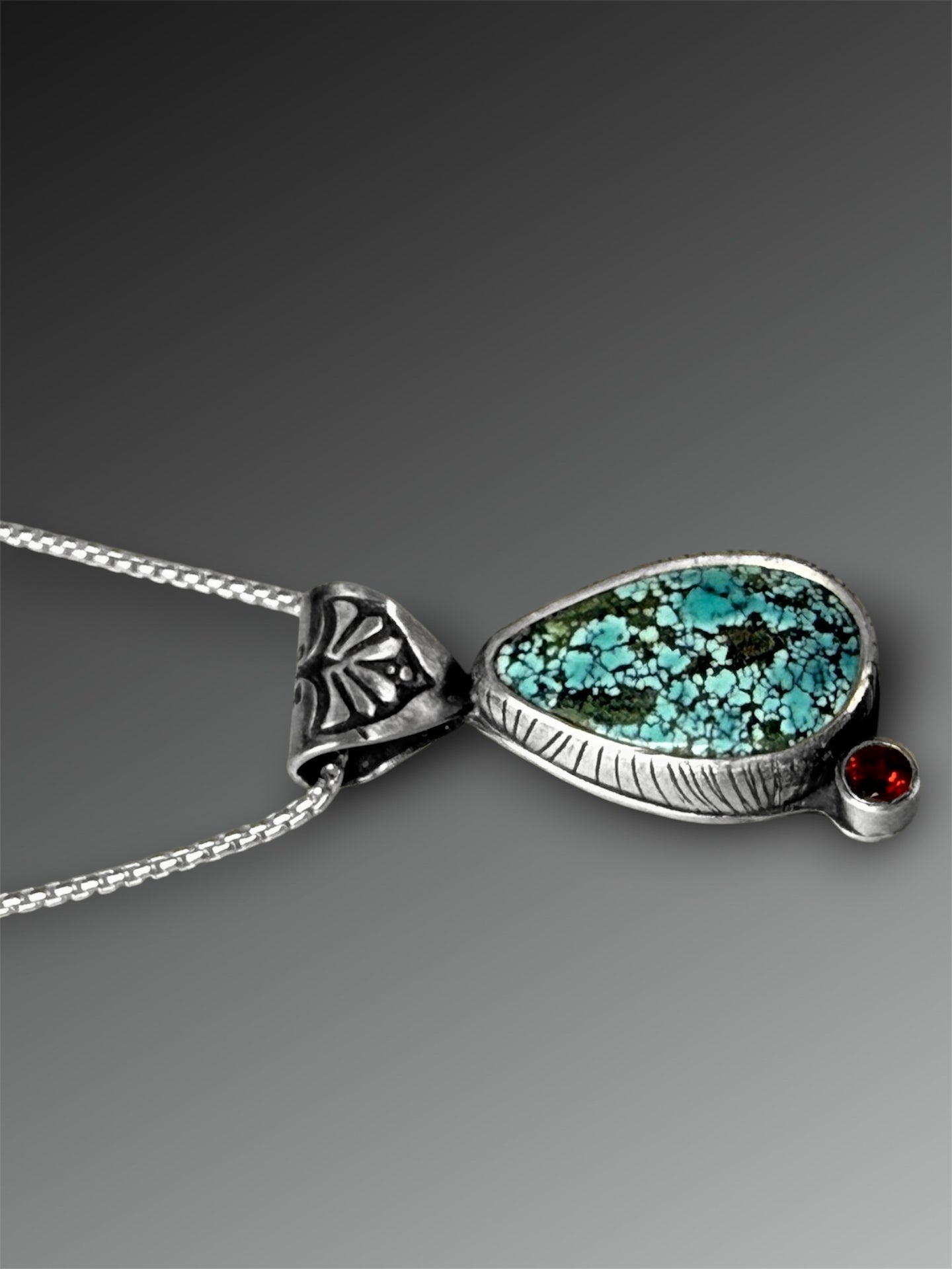 Hubei Turquoise Necklace with Garnet