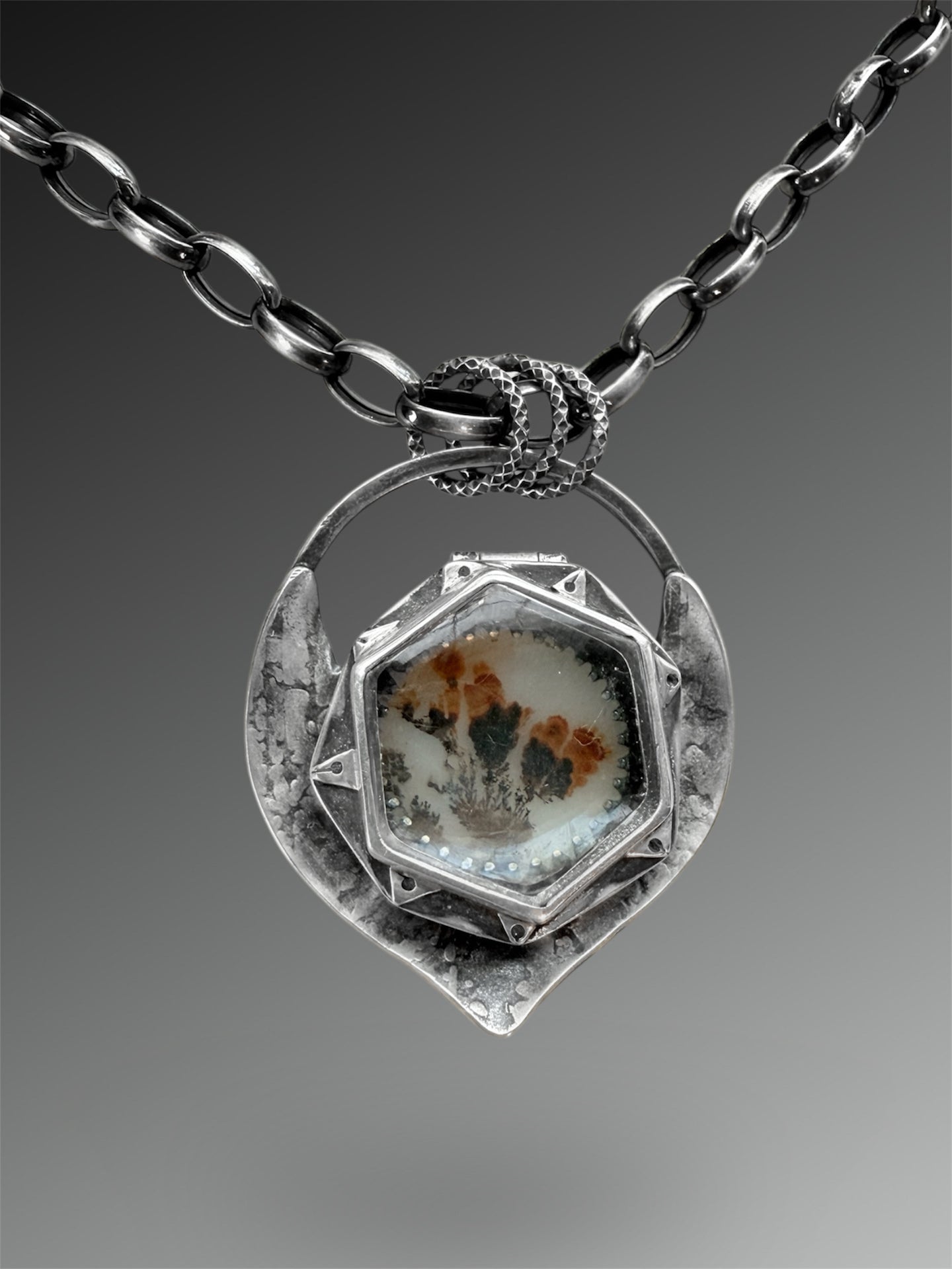 Dendritic Agate Locket with Magnifying Himalayan Quartz