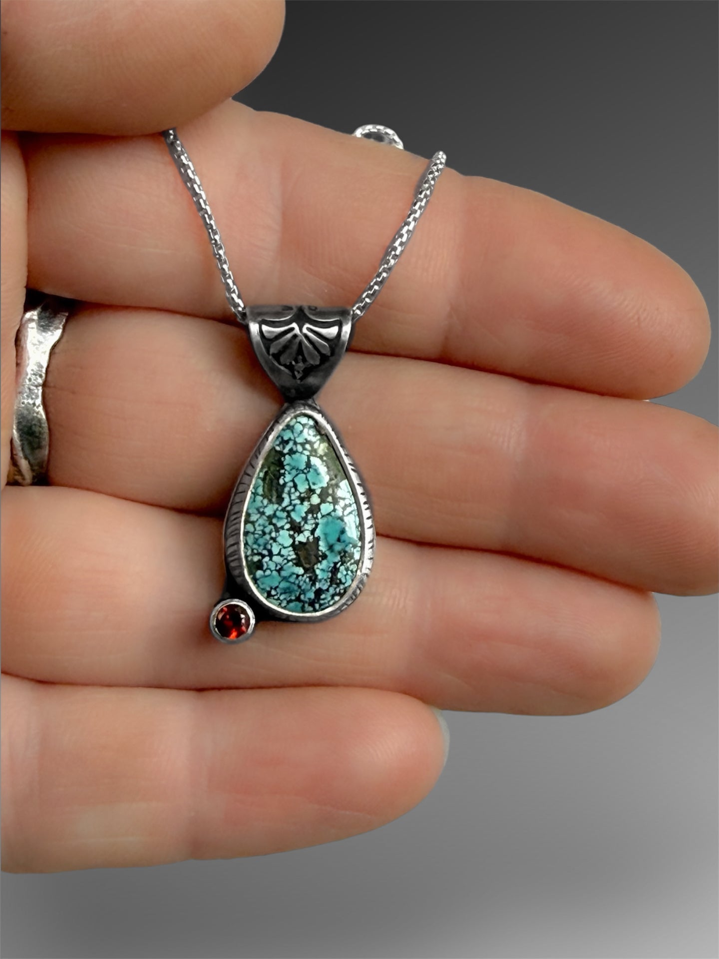 Hubei Turquoise Necklace with Garnet