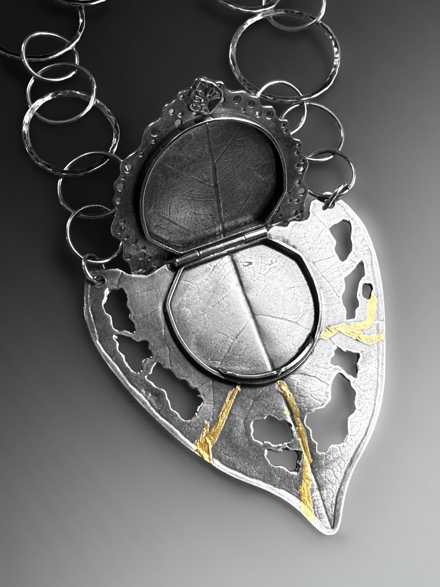 Dendritic Agate Locket Necklace with Keum-Boo