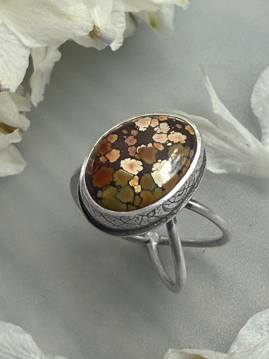 Treasure Mountain Turquoise Ring with Interlocking Double Band, Size 9.5