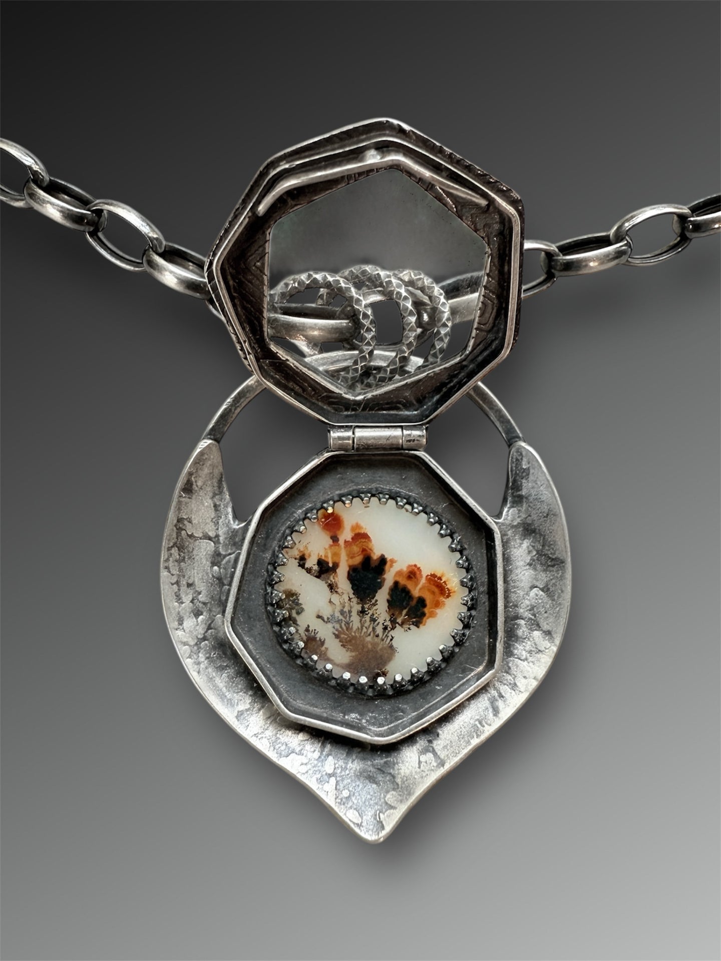 Dendritic Agate Locket with Magnifying Himalayan Quartz